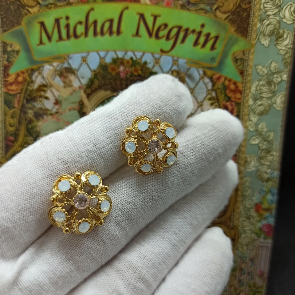 Pendientes Flor Michal Negrin Poste Grande Chapado en Oro y Cristales de Swarovski Regalo Foto 3 de 4
