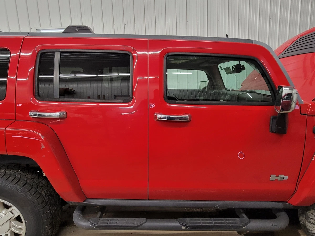 Red Hummer H3 red-hummer-h3