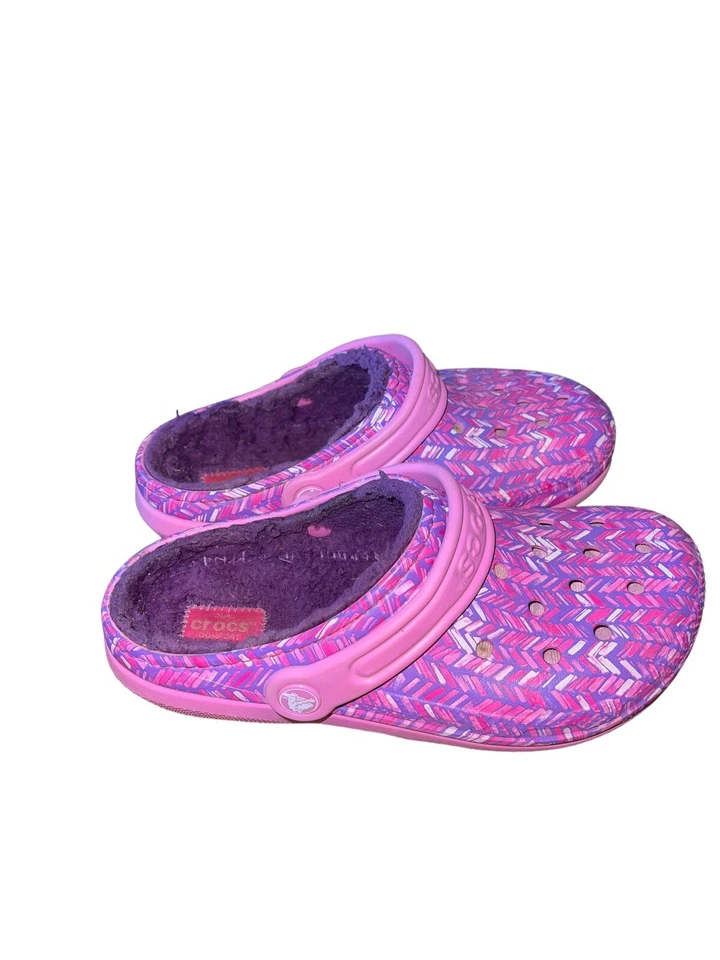 Zuecos Crocs Clásicos Forrados de Pelusa Niñas Talla 2 Gráfico Fiesta Rosa Doble Comodidad Foto 4 de 4
