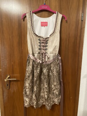 Dieses Dirndl Wurde Einmal Getragen. Es Ist Original und hat etwa 300  gekostet.