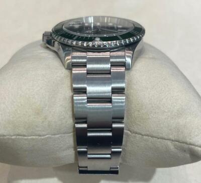 ROLEX Submariner Ref.16610V - 
