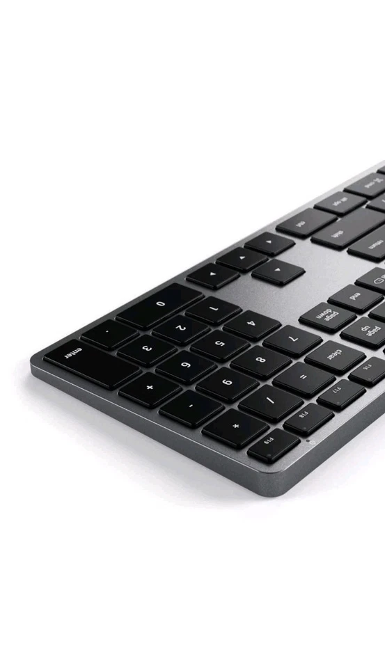 Satechi Slim W3 USB-C Wired Backlit Keyboard for iPad/iMac/MacBook Space Grey - Image 2 of 4