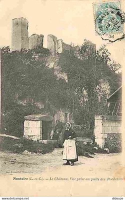 Old postcard - 41 - Montoire - Le Château - View taken at the well of the Roc