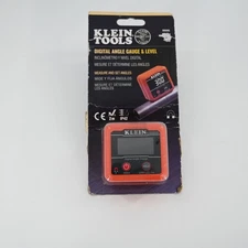 KLEIN TOOLS 935DAG Digital Electronic Angle Gauge and Level (FPP002622)