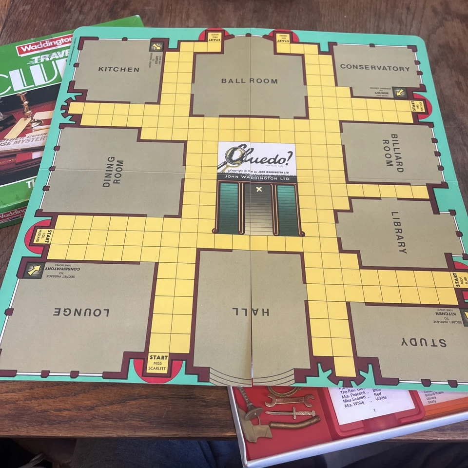 Vintage Travel Cluedo - The Great Detective Game - Waddingtons - 1984 Complete - Image 3 of 4