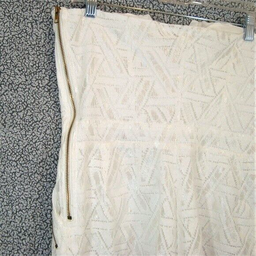 Dance & Marvel Womens White Lace Strapless Side Zip Romper Size L - Picture 6 of 6