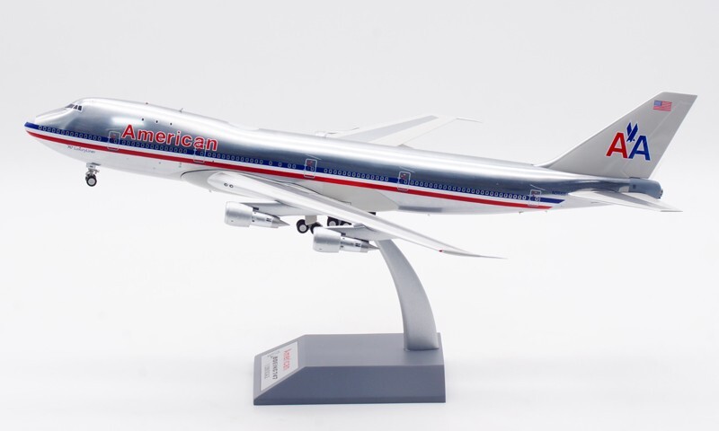 NATIONAL　B747-100　1/200 Amazon.com: Flight Miniatures National (67-80) 747-100/200 1