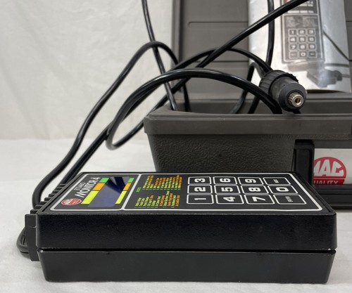 MAC Tools OBD II Code Reader ET3460 Monitor 4 - Picture 4 of 12