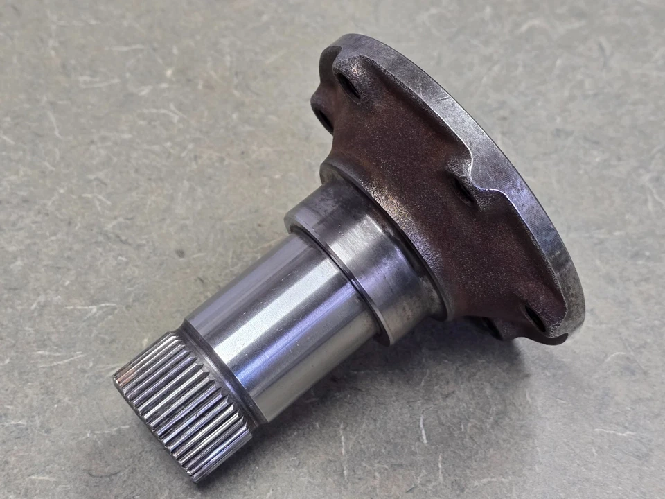 NICE USED ORIGINAL GENUINE PORSCHE 911 915 FINE SPLINE TRANS OUTPUT SHAFT NLA 3 - Imagem 4 de 4