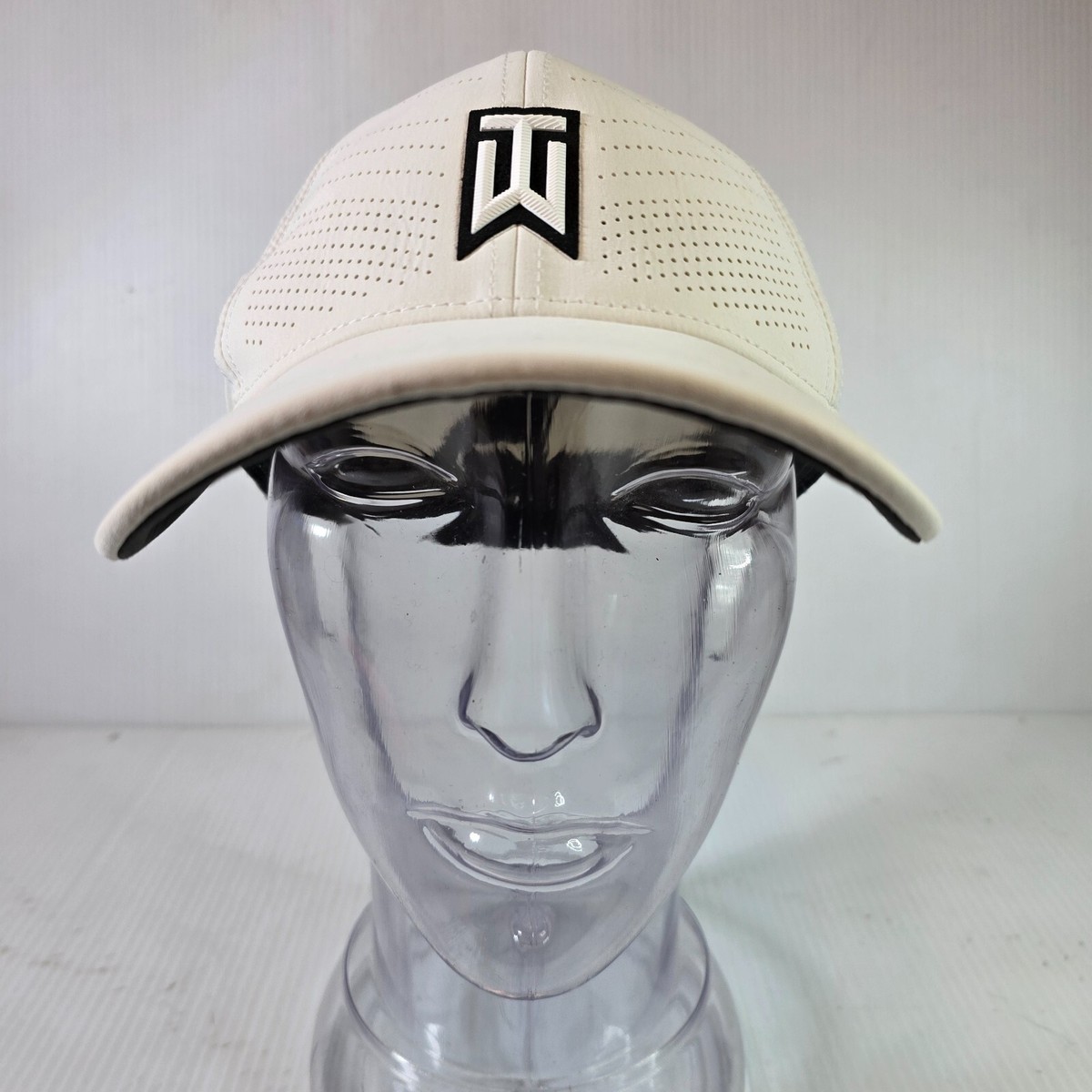 Nike Tiger Woods Heritage 86 Hat Cap White Dri-Fit Performance Golf Stretch  L/XL