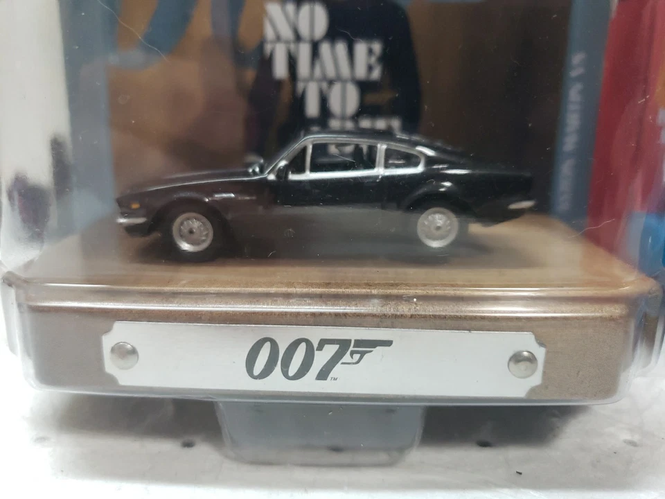 Juego Johnny Lightning James Bond 007 1987 Aston Martin V8 y 1976 Lotus Esprit Foto 2 de 3