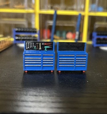 1:64 Werkzeugwagen Diorama Modell Garage Werkstatt Reparatur Szene Prop Zubehör