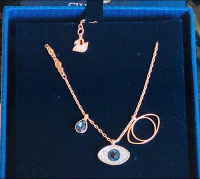 Swarovski Halskette Roségoldton Auge-Anhänger blauer Kristall mit OVP