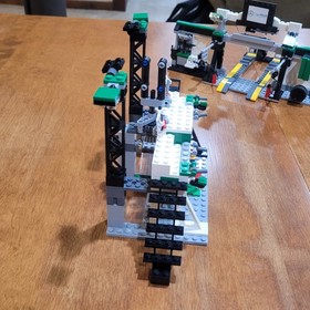 LEGO 75883 Mercedes AMG Petronas Formula One Team Speed Champion Incomplete READ