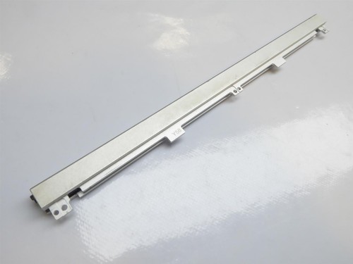 HP EliteBook 8560w Scharnier Abdeckung Mittelteil #3136