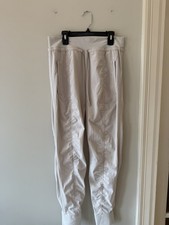 Athleta Women  s Attitude Jogger Pant Size 6 In Beige
