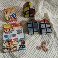 Minions Rubik's Cube & Hand Spinner 5cm Kids Toy Used ff6