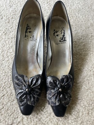 Leyla Mitra Black Heel Shoes With Stylish Bow From Italy Sz 7.5
