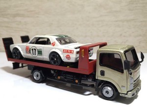 tomica elf