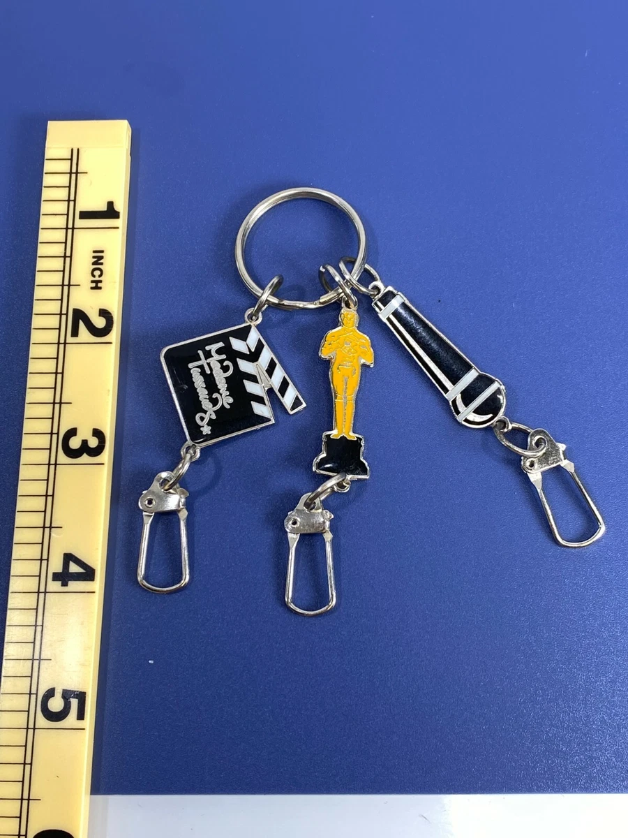 Sealing keychains shop with epoxy