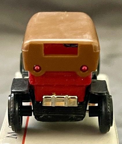 1910 Pierce Arrow Collectible Miniature Die-Cast Toy Car by Readers Digest - Picture 9 of 16