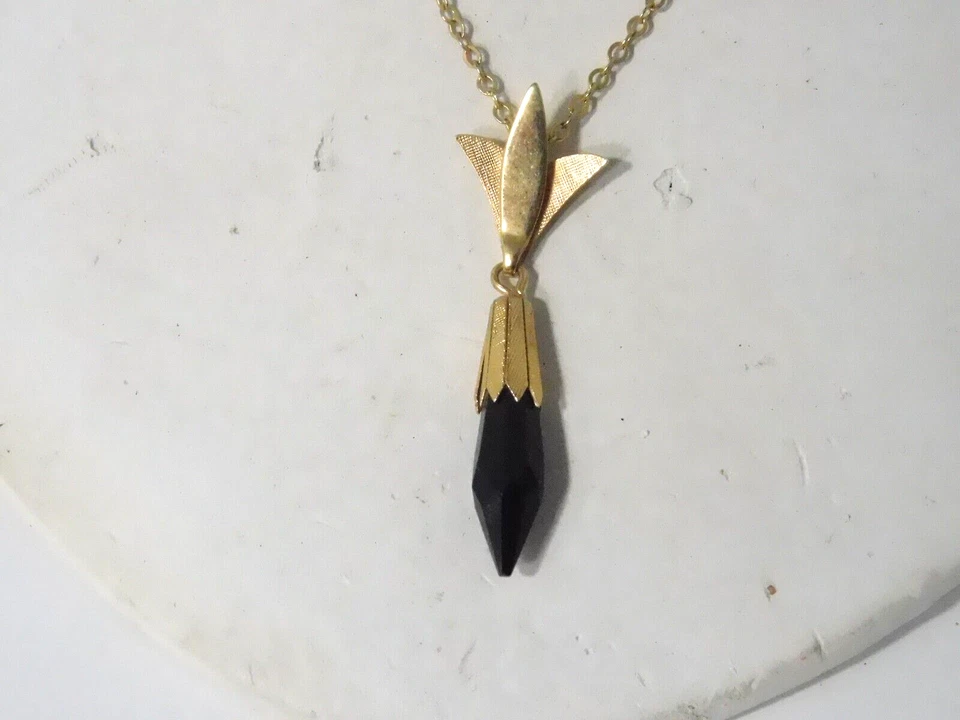 EMMONS Black Glass Stone Jewelry Set Teardrop Pendant & Clip Earrings - Image 3 of 4