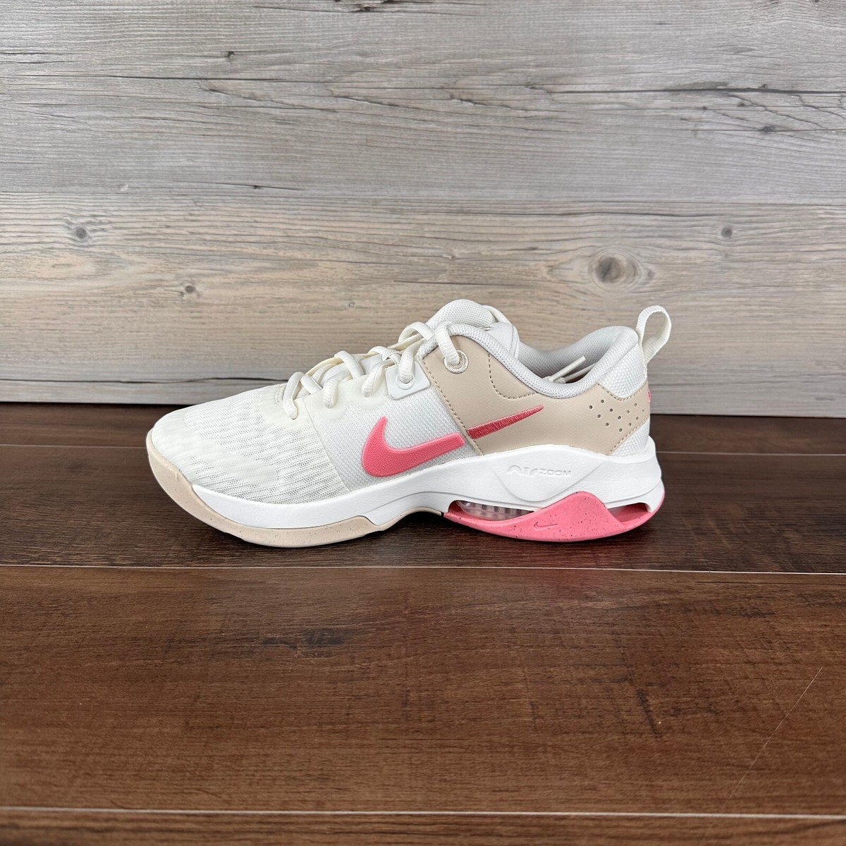 Nike Zoom Bella 6 Sand Drift Coral Chalk Womens Size 8 Cream