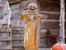 Standing Pop Up Pumpkin Man Prop 5.5ft Halloween Scary Animated Haunted House