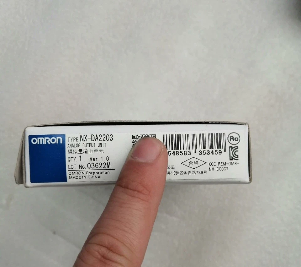 1PCS New Omron NX-DA2203 NXDA2203 Analog Output Unit In Box Brand - Image 3 of 3