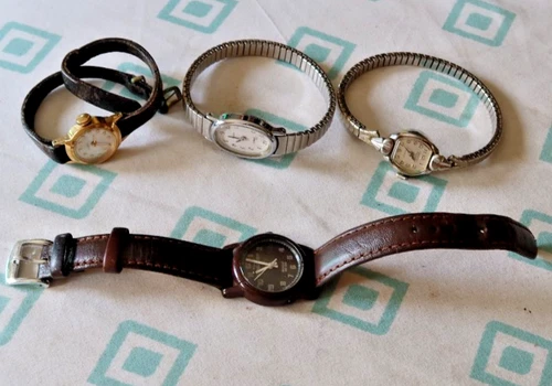 LOT Vintage Watches Wristwatches Timex Expedition Gruen Precision Wind Up LOOK