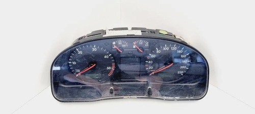 VW PASSAT B5 3B2 Kombiinstrument 1.90 Diesel 81kw 1998 31074749