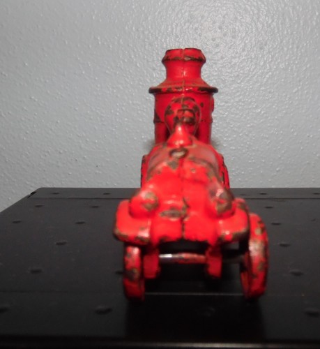 Hubley Small Red Pumper Fire Truck Cast Iron Model Toy #JM 213 - Picture 4 of 7