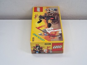 Lego Vintage Set Legoland Castle 6039 Twin Arm Launcher, with box n instructions