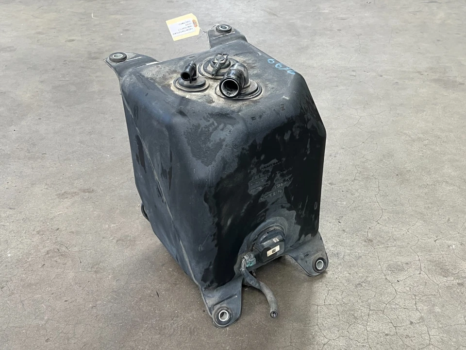 ⭐2016-2019 NISSAN TITAN XD DEF DIESEL EXHAUST FLUID RESERVOIR TANK OEM LOT2629 - Image 2 of 4
