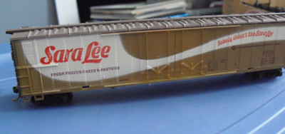 Vintage 1970s HO Scale Tyco Sara Lee Frozen Cakes Pastries Billboard Reefer Car