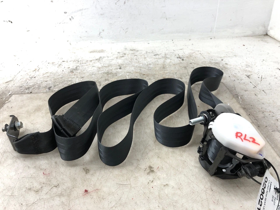 2016 HONDA PILOT OEM LH2ND ROW REAR LEFT SEAT BELT RETRACTOR Foto 2 de 4