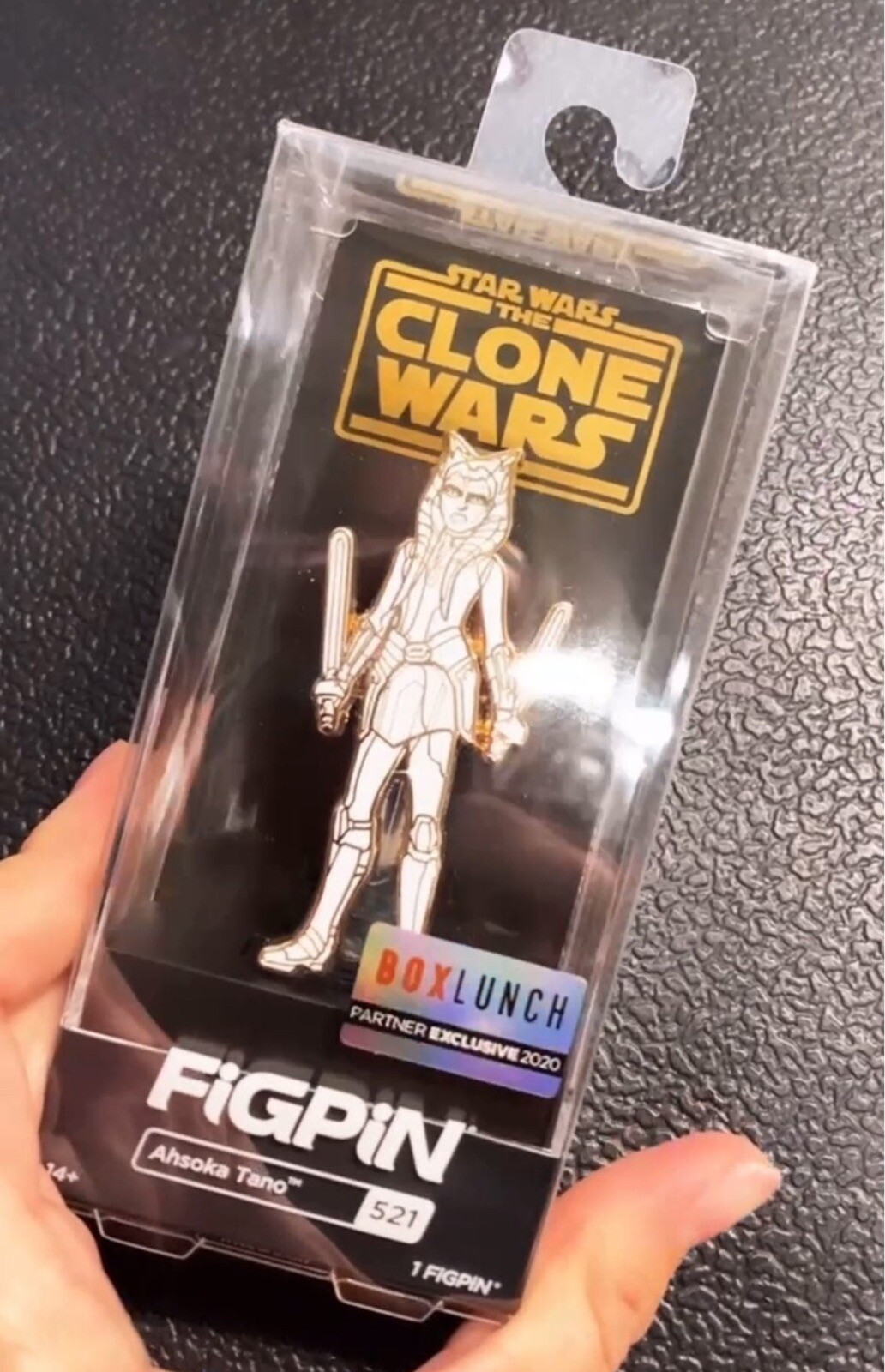 AHSOKA TANO BOXLUNCH EXCLUSIVE #521 STAR WARS FIGPIN GOLD PLATED