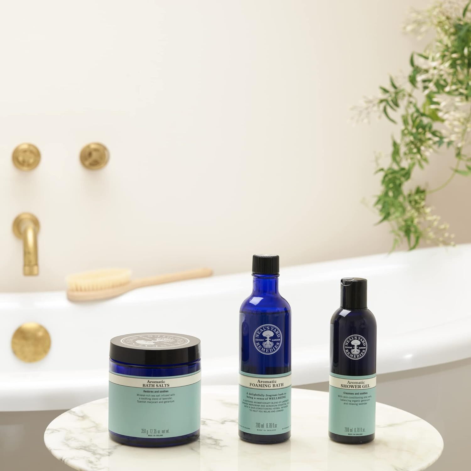 Neal's Yard Remedies Aromatic Shower Gel Sooth & Uplift with Relaxing