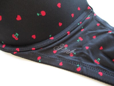Lot De 2 Soutiens-gorge Victoria's Secret Body By Victoria - Taille 34C - Rose Et Noir - Occasion Très Bon état