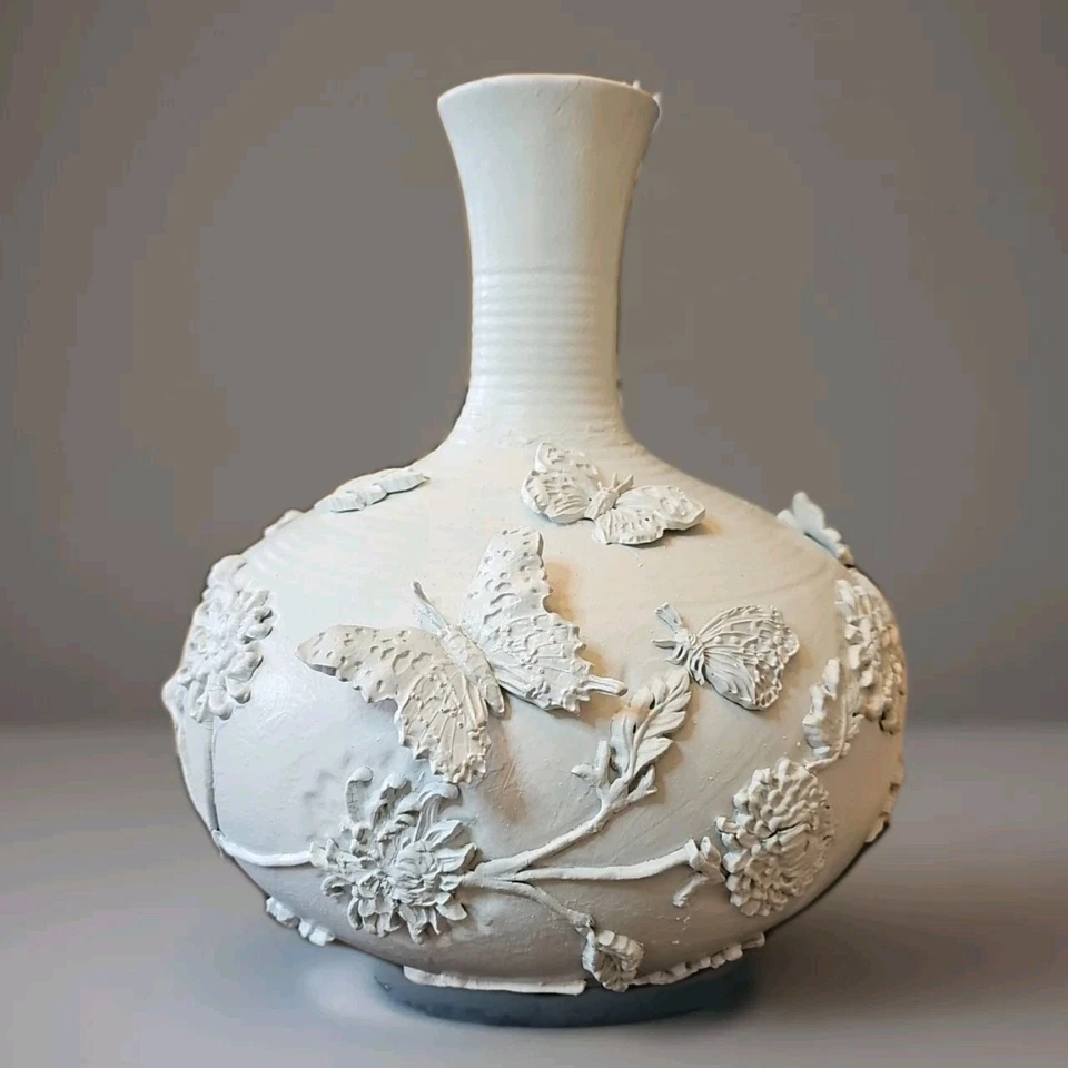 Jarrón decorativo con tema mariposa hecho a mano mariposas con molde de silicona. Foto 2 de 4