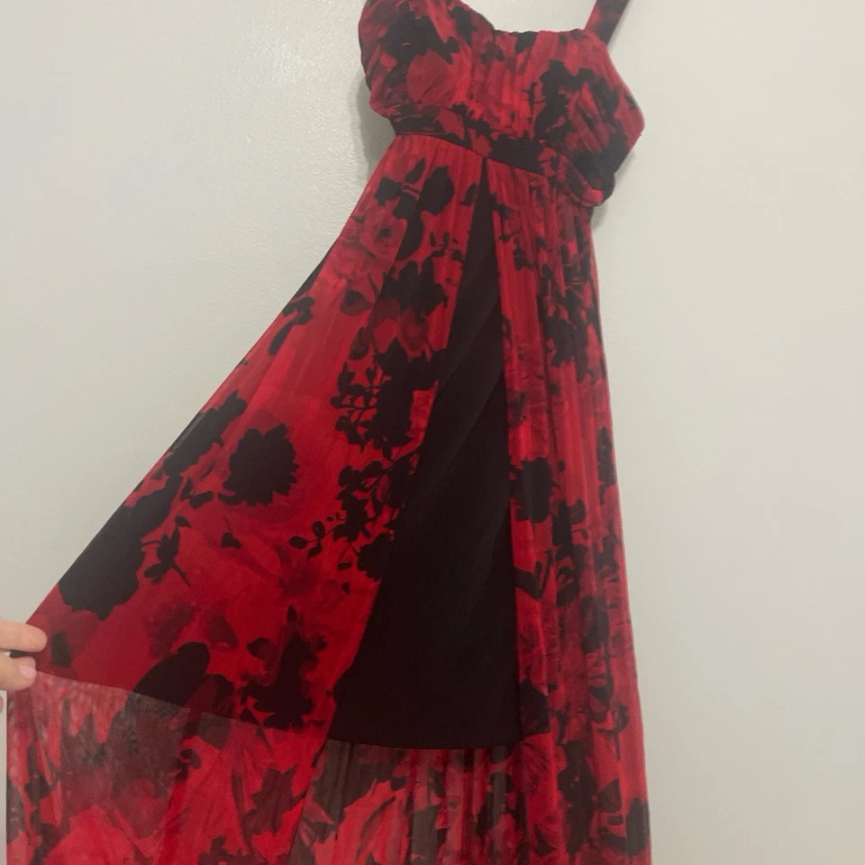 Dress, Very Beautiful. Junior 12  - Image 4 of 4