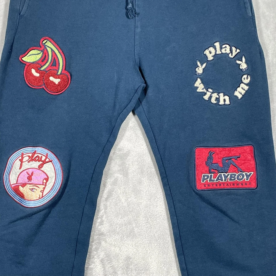 Pantalones deportivos Playboy Pacsun para hombre parche mediano pantalones gráficos cerezas Foto 2 de 4