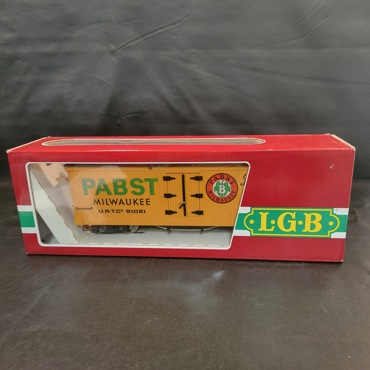 LGB 4074 Pabst Milwaukee Beer Reefer Car *G-Scale* | eBay