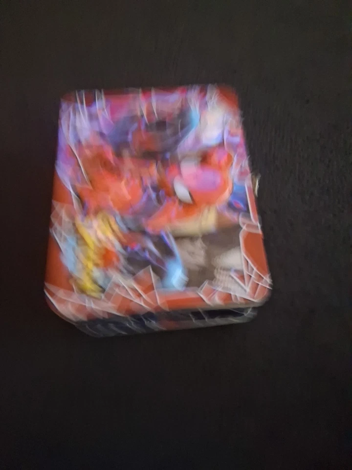 Marvel Ultimate Spider-Man Collectible Embossed Tin Lunchbox & 48 pc Puzzle 2013 - Image 4 of 4