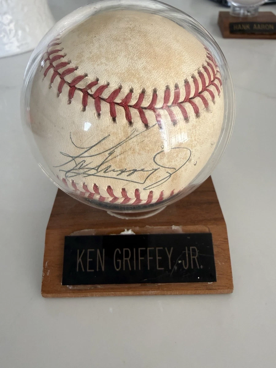 25+ Ken Griffey Jr. Original Autographed Baseball MLB Balls for
