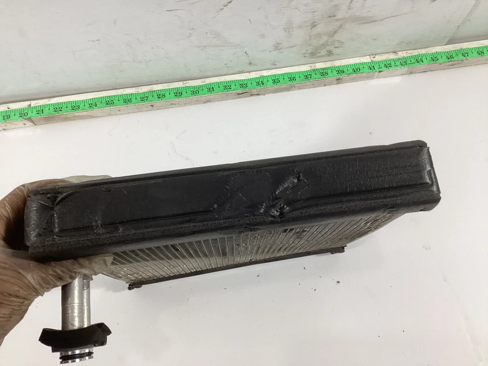 Núcleo evaporador aire acondicionado delantero Toyota Sienna 2011-2016 OEM. Foto 3 de 4