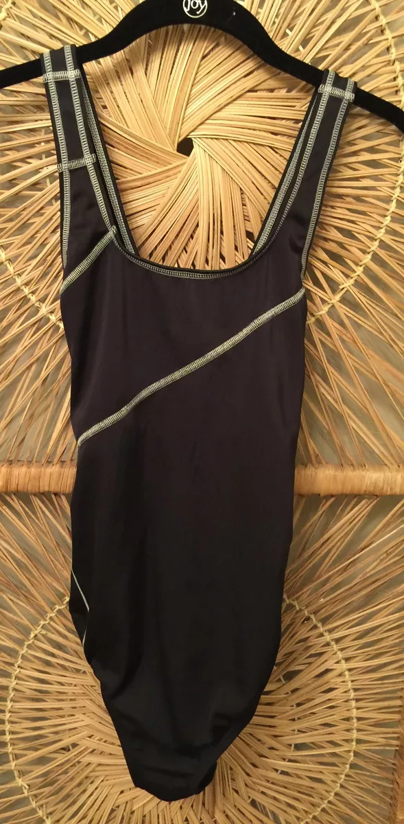 Lands End Womens Petite Swimsuit One Piece Sz 8P Black White Trim Sporty Suit