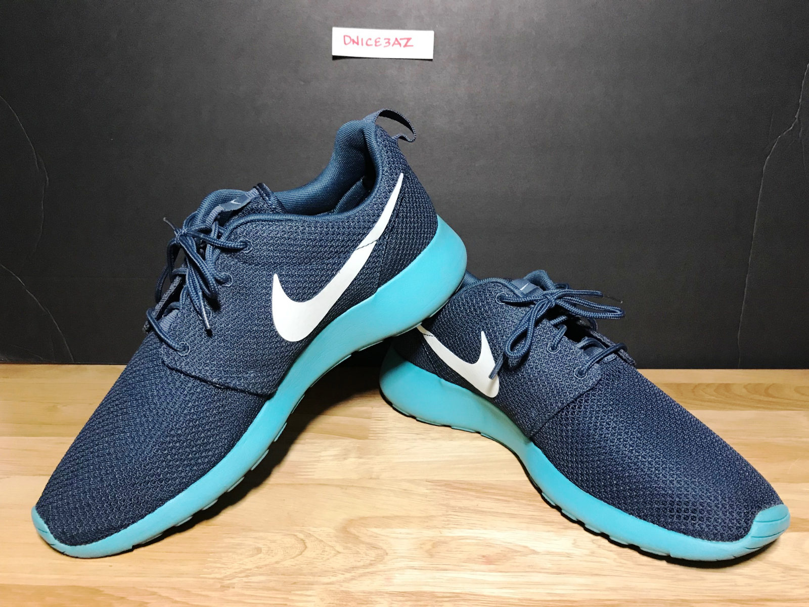 nike roshe run sneaker