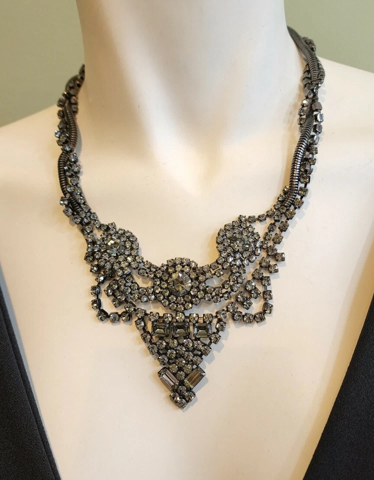 Impresionante collar distintivo DANNIJO Gunmetal/verde Swarovksi Crystal Foto 2 de 4