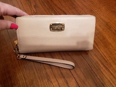 Michael Kors Continental Wallet Wristlet Large Pink/Blush Pebble